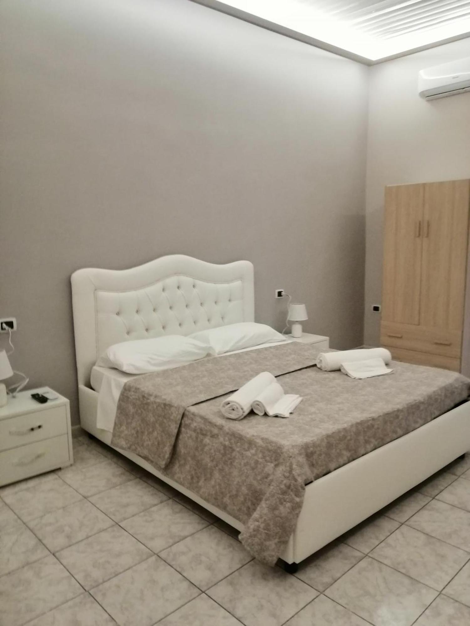 Francesco Home Neapel Exterior foto
